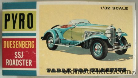 Pyro 1/32 1936 Duesenberg SSJ - LaGrande-Bodied Roadster, C412-100 plastic model kit